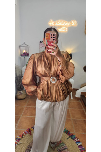 Blusa raso joya caramelo 