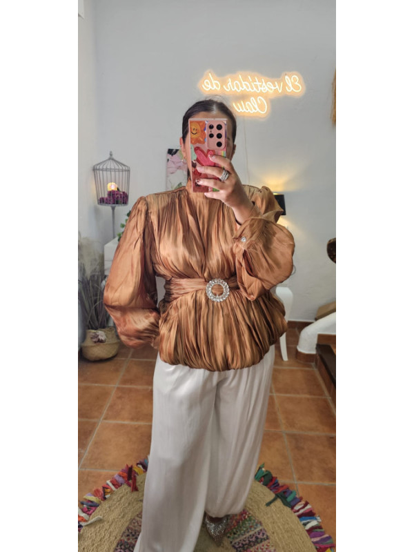 Blusa raso joya caramelo 