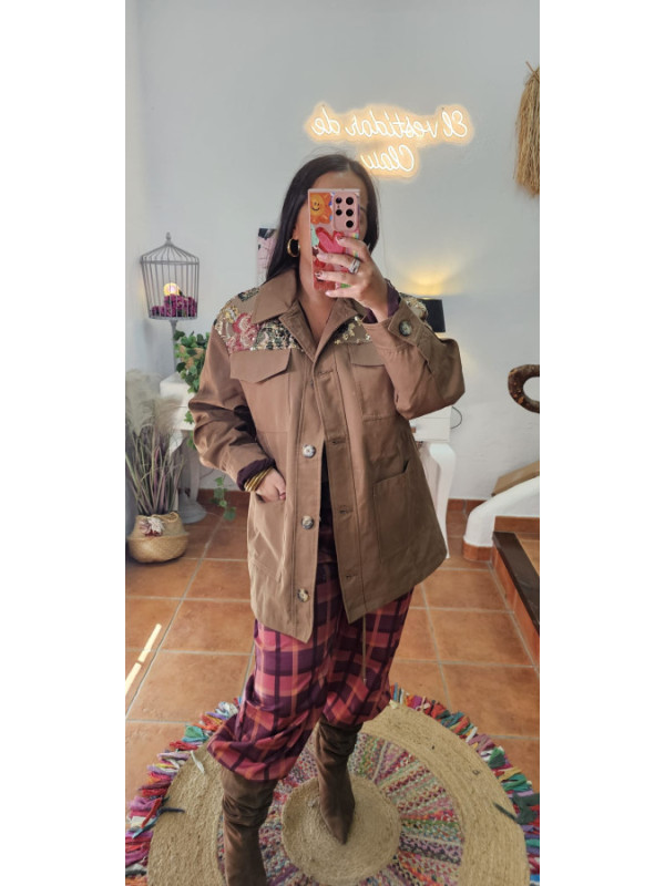 Chaqueta kaki lentes 