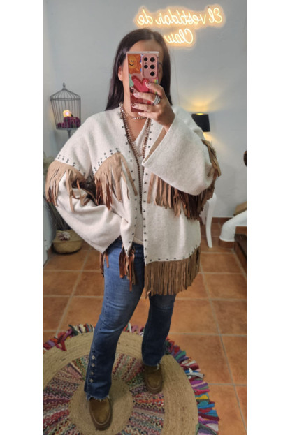 Chaqueta flecos tachas beige