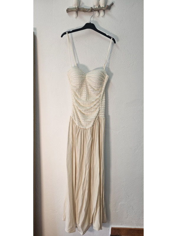 Vestido pecho falda 