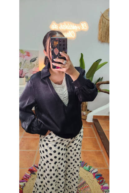 Blusa escote joya 