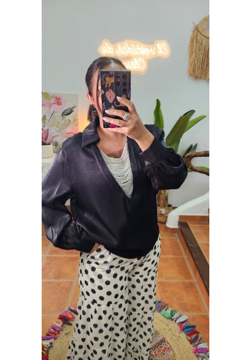 Blusa escote joya 