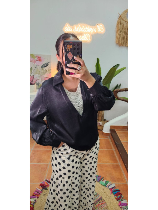 Blusa escote joya 