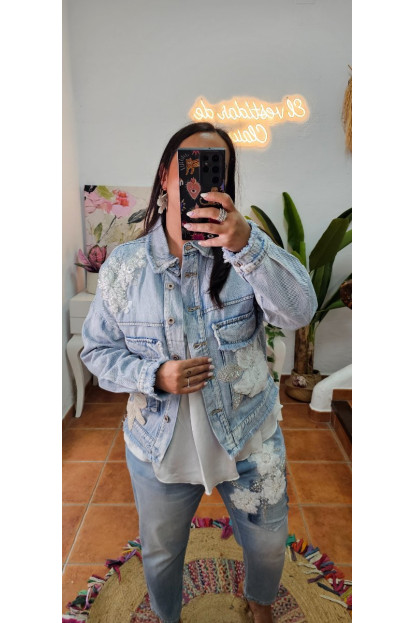 Chaqueta vaquera flores 