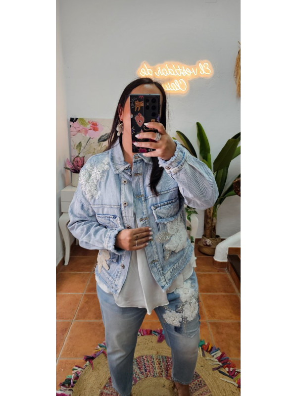 Chaqueta vaquera flores 