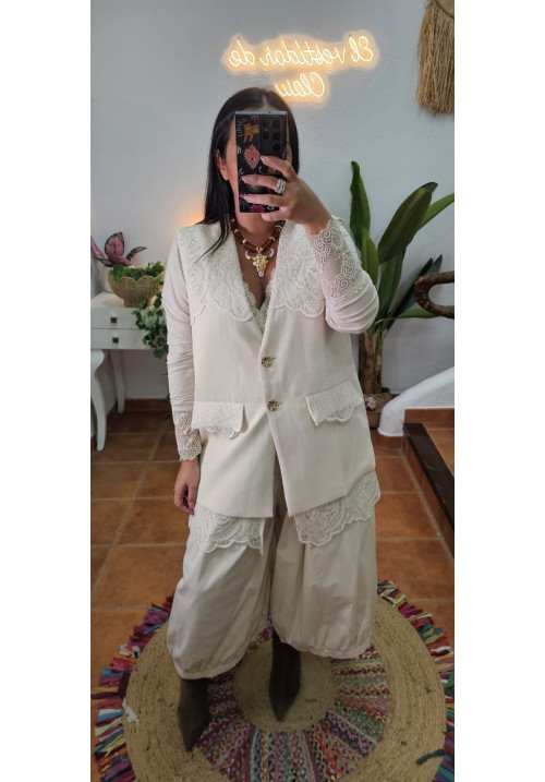 Chaleco beige encaje 