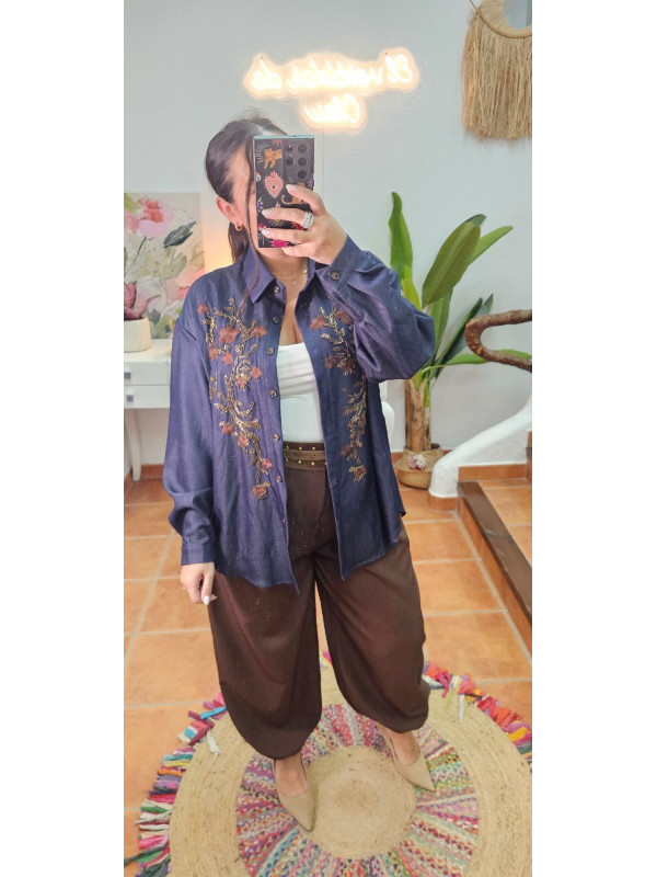 Camisa denim flores brillos bordados 