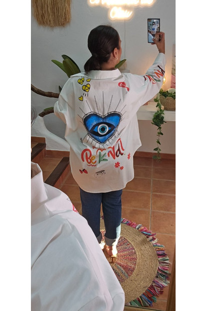Camisa corazón ojo bordado 