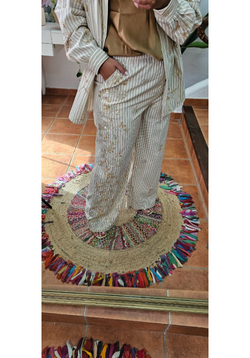 Pantalón rayas lentes bordadas 