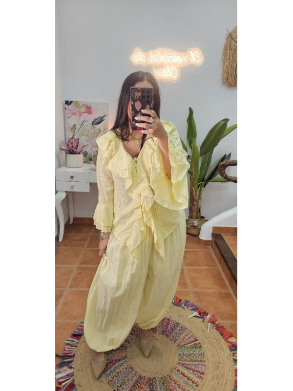 Blusa calada volantes  + Colores 