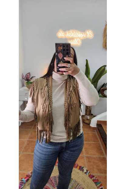 Chaleco flecos camel 