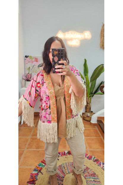Kimono bordado rosa