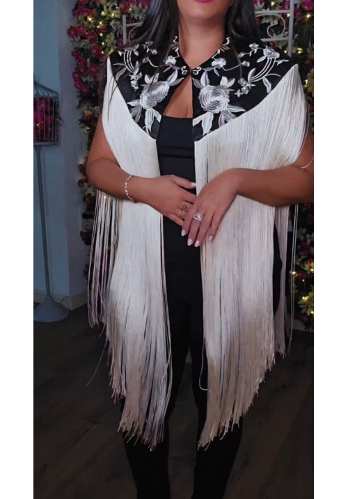 Capa manton bordado flecos 