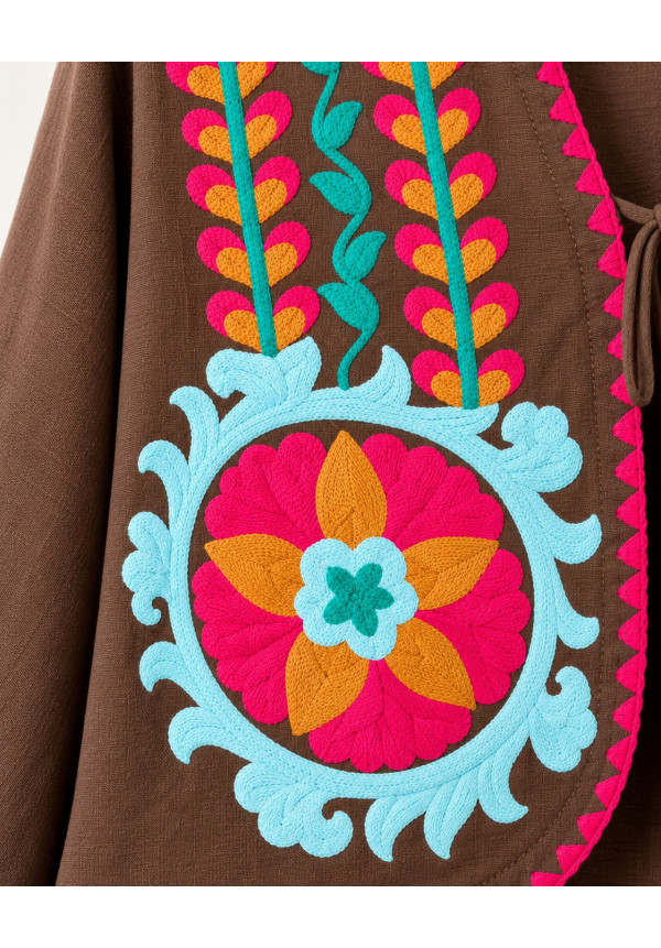 Sobre camisa India bordado conchas marrón 