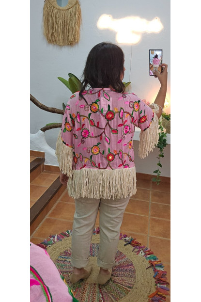 Kimono bordado rosa
