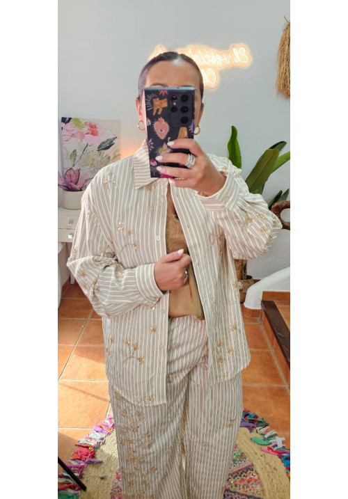 Camisa rayas lentes bordadas 