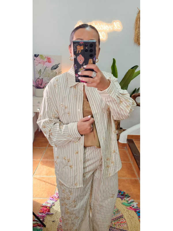 Camisa rayas lentes bordadas 