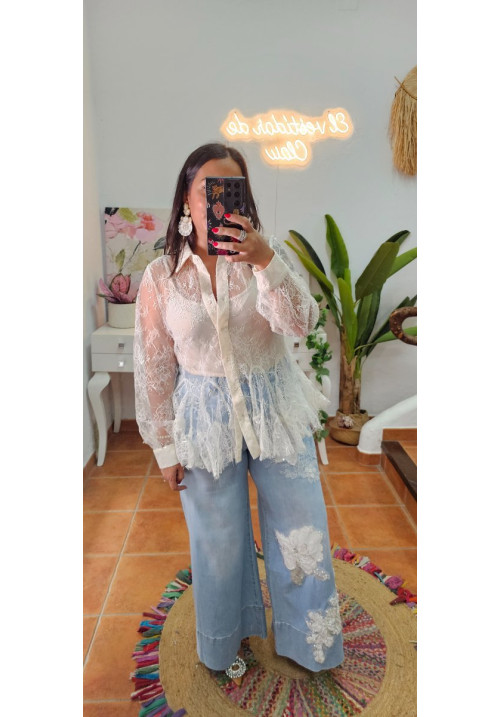 Blusa encaje brillos crudo